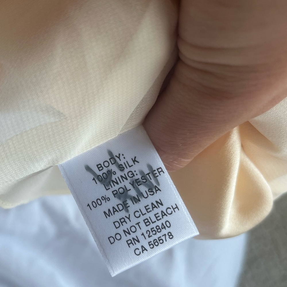 Backgrounde NYC 100% silk halter blouse - Picture 7 of 7